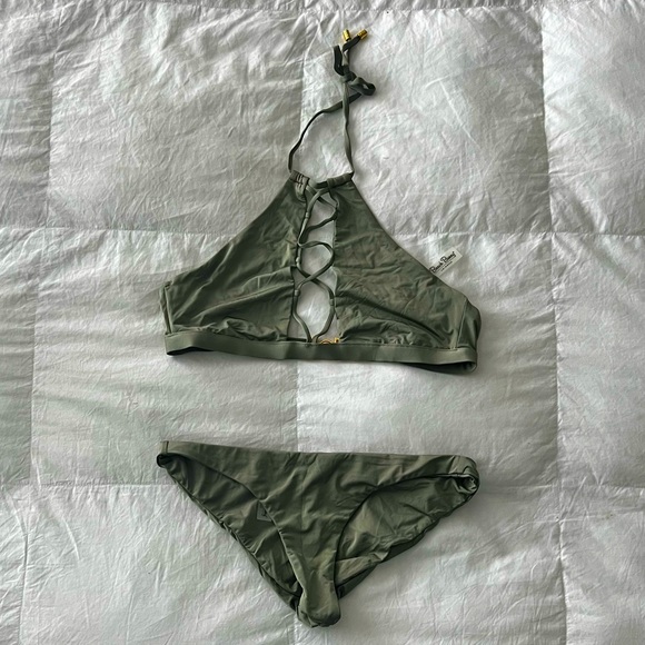 Beach Bunny Other - NWOT - Beach bunny two piece sz M